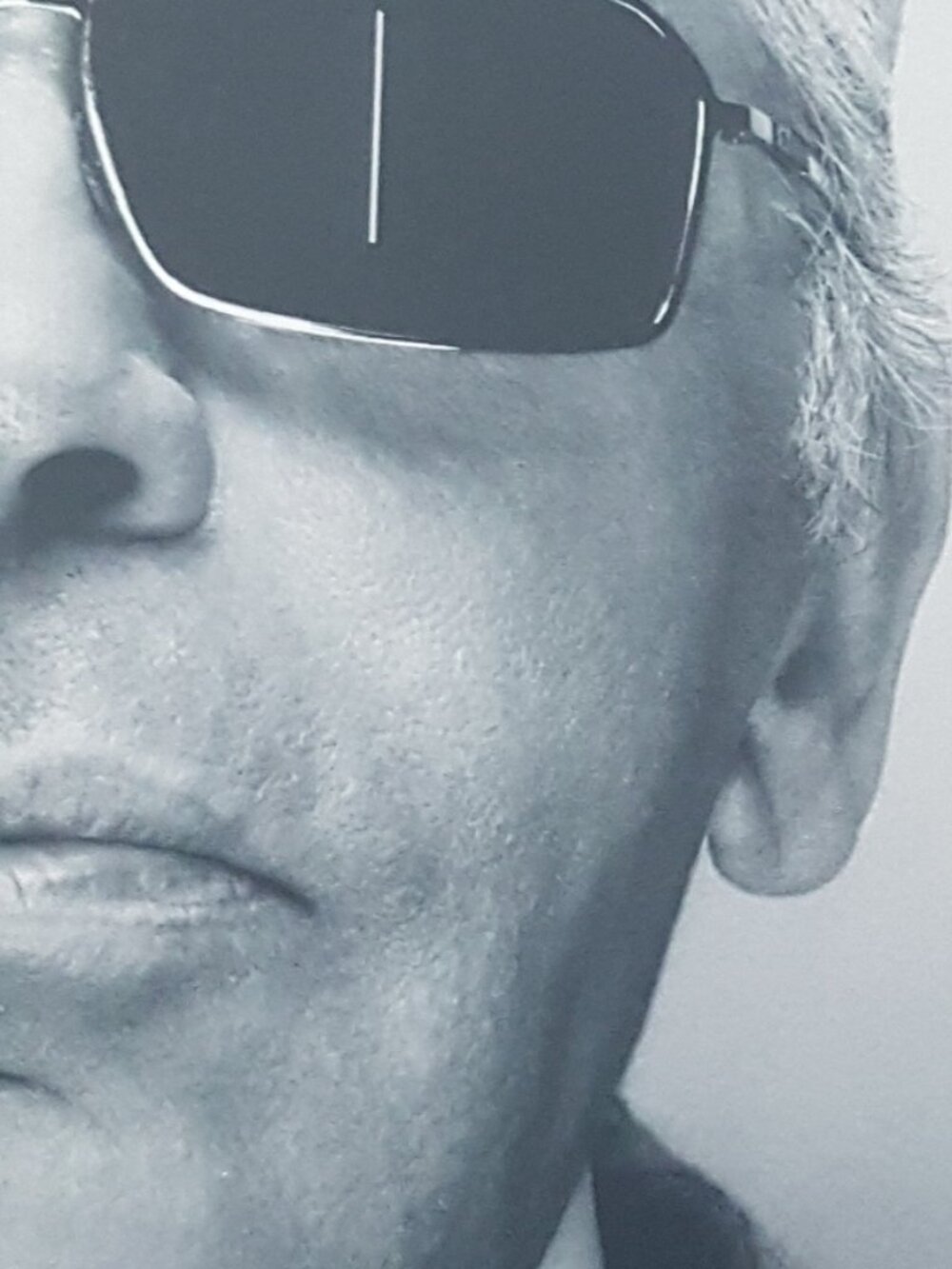Karl Lagerfeld: A Life in Fashion